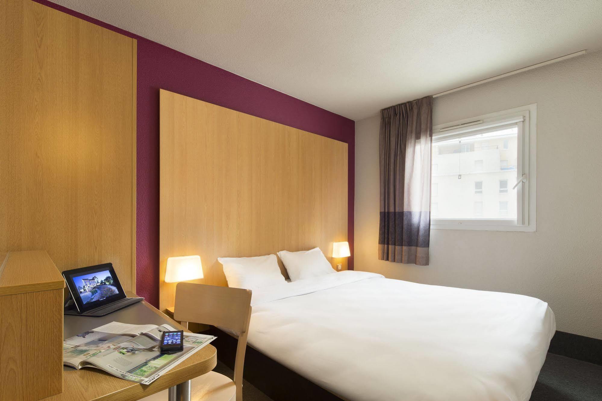 บีแอนด์บี โฮเทล ลียง ยูเร็กซ์โป ชาสซิเยอ Hotel ชาสชูว์ ภายนอก รูปภาพ